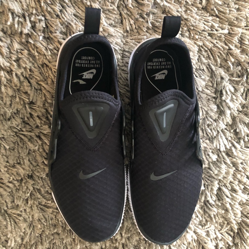 Nike running shoes new size 11